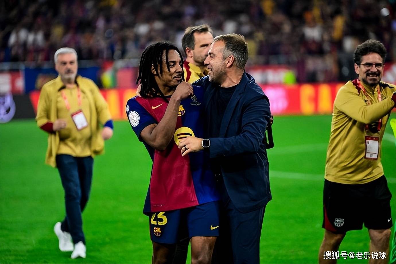 是谁说当初曼城坑巴萨，国王杯夺冠，最佳射手王独造6球