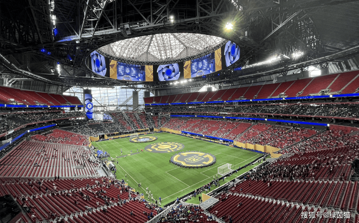 里程碑之战！切尔西2-0迎开门红，恩佐盛赞德拉普，上座率扎心