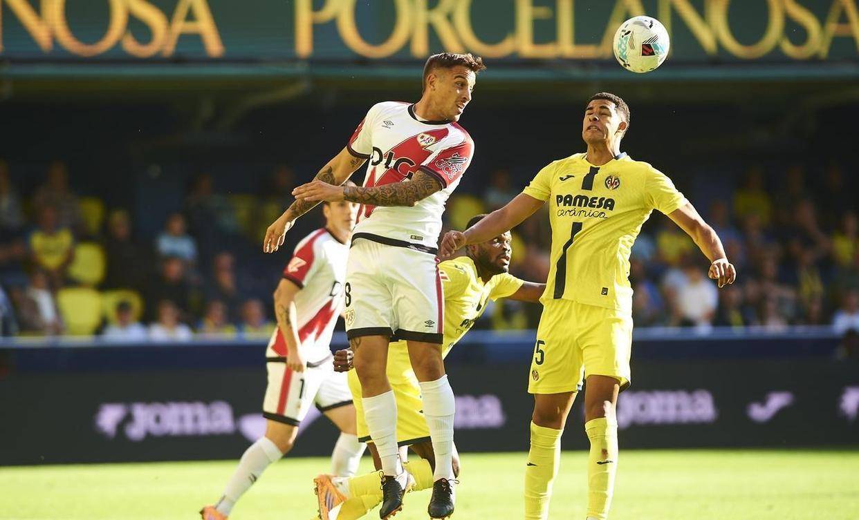 皇马4-0领跑马竞3-0黄潜4-0升第二，西甲11轮狂轰11球，积分榜上演惊天逆转