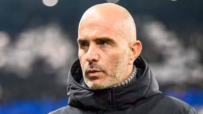 曼联要黄？切尔西截胡！锋线红人搅动转会市场